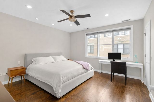 1738 S Indiana Avenue, Chicago, IL 60616