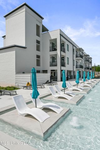 1302 Magnolia Street, 109, Gulfport, MS 39501