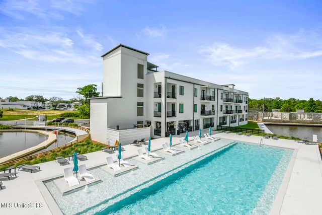 1302 Magnolia Street, 109, Gulfport, MS 39501