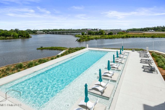 1302 Magnolia Street, 109, Gulfport, MS 39501