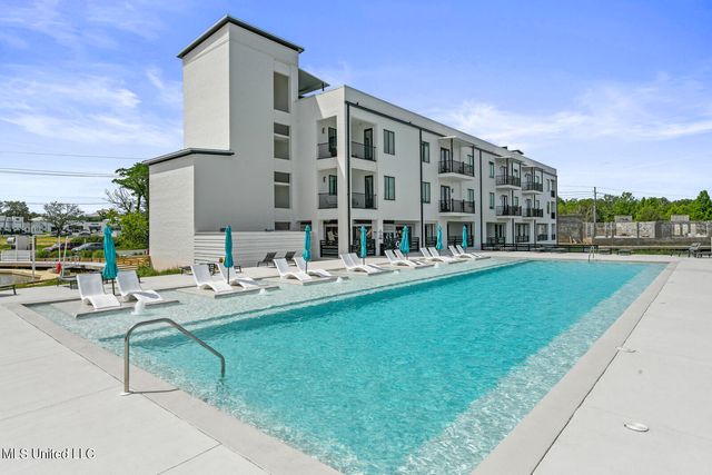 1302 Magnolia Street, 109, Gulfport, MS 39501