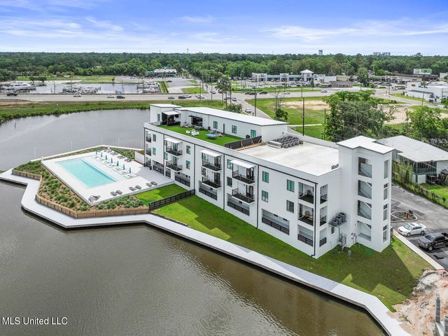 1302 Magnolia Street, 109, Gulfport, MS 39501