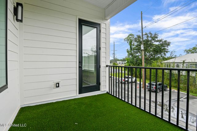 1302 Magnolia Street, 109, Gulfport, MS 39501