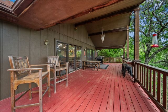11390 Oak Leaf Circle, Garfield, AR 72732