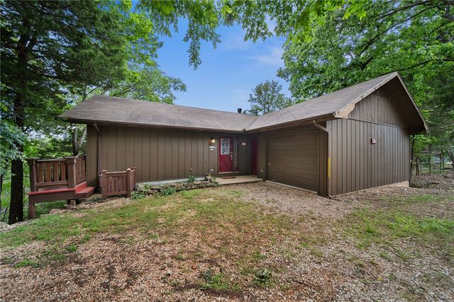 11390 Oak Leaf Circle, Garfield, AR 72732