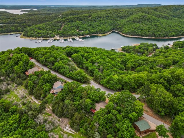 11390 Oak Leaf Circle, Garfield, AR 72732