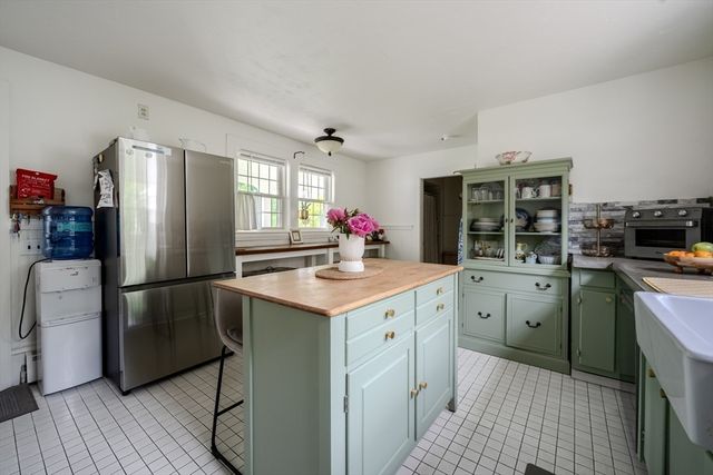 437 North Street, Bridgewater, MA 02324