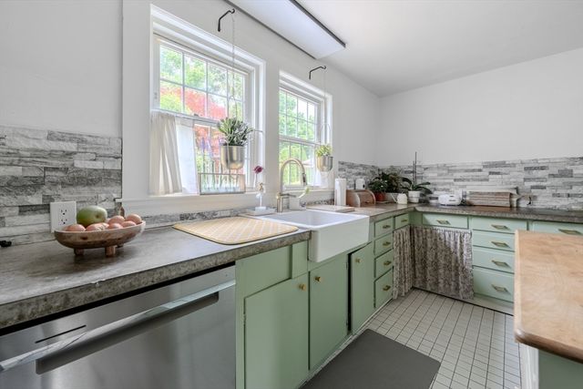 437 North Street, Bridgewater, MA 02324