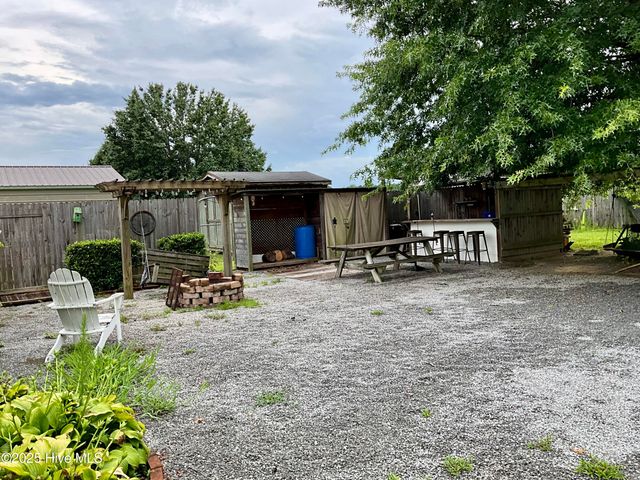 2536 Nash Joyner Road, Farmville, NC 27828