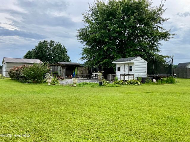 2536 Nash Joyner Road, Farmville, NC 27828