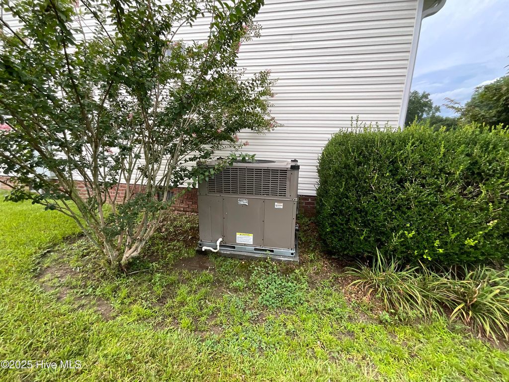 2536 Nash Joyner Road, Farmville, NC 27828