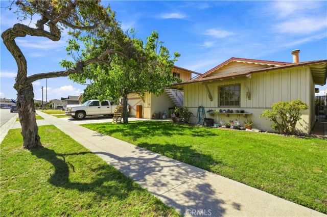 6222 Chickasaw Dr, Westminster, CA 92683