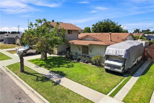 6222 Chickasaw Dr, Westminster, CA 92683