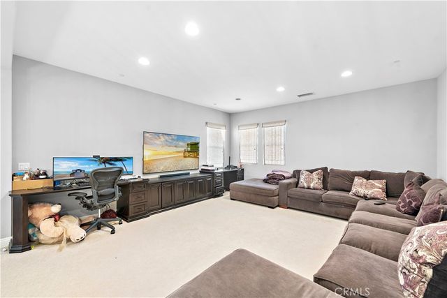 108 Fairgrove, Irvine, CA 92618