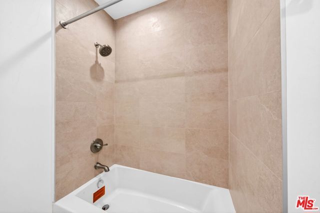 17623 Burbank Boulevard, Encino (los Angeles), CA 91316