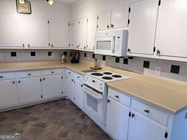 4761 Kensington Lane SE, Conyers, GA 30094