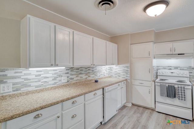102 Robertson Avenue, Copperas Cove, TX 76522