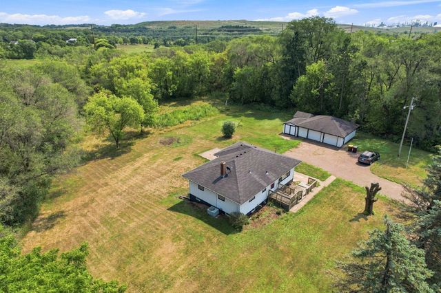 11018 Rich Valley Boulevard, Inver Grove Heights, MN 55077
