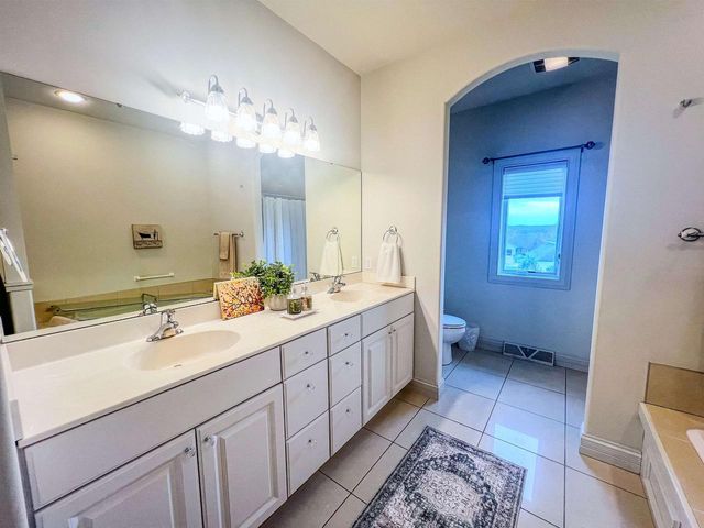 1106 21st Street, Baraboo, WI 53913