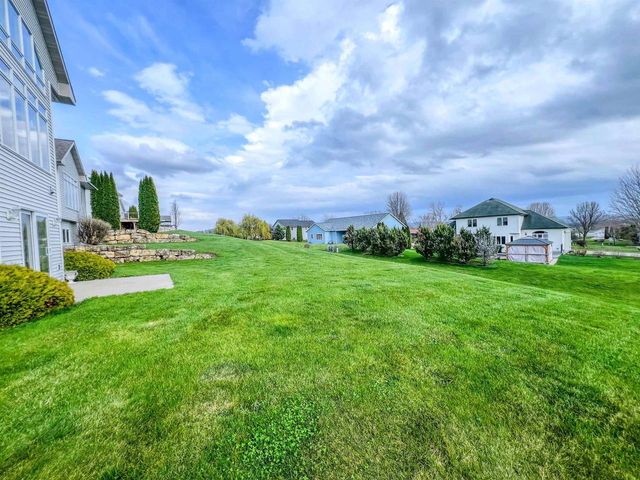 1106 21st Street, Baraboo, WI 53913