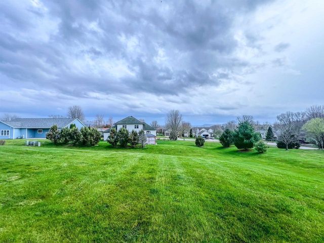 1106 21st Street, Baraboo, WI 53913