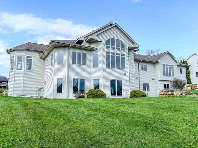 1106 21st Street, Baraboo, WI 53913