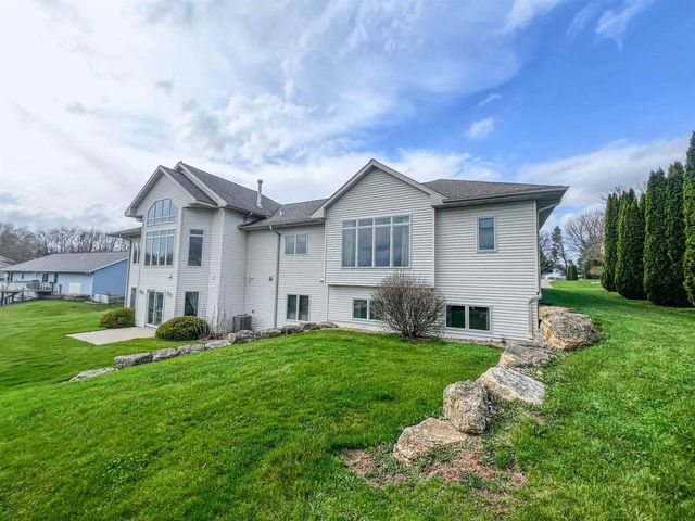 1106 21st Street, Baraboo, WI 53913
