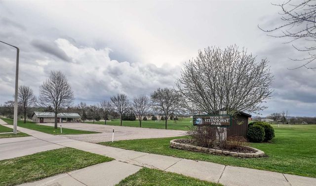 1106 21st Street, Baraboo, WI 53913
