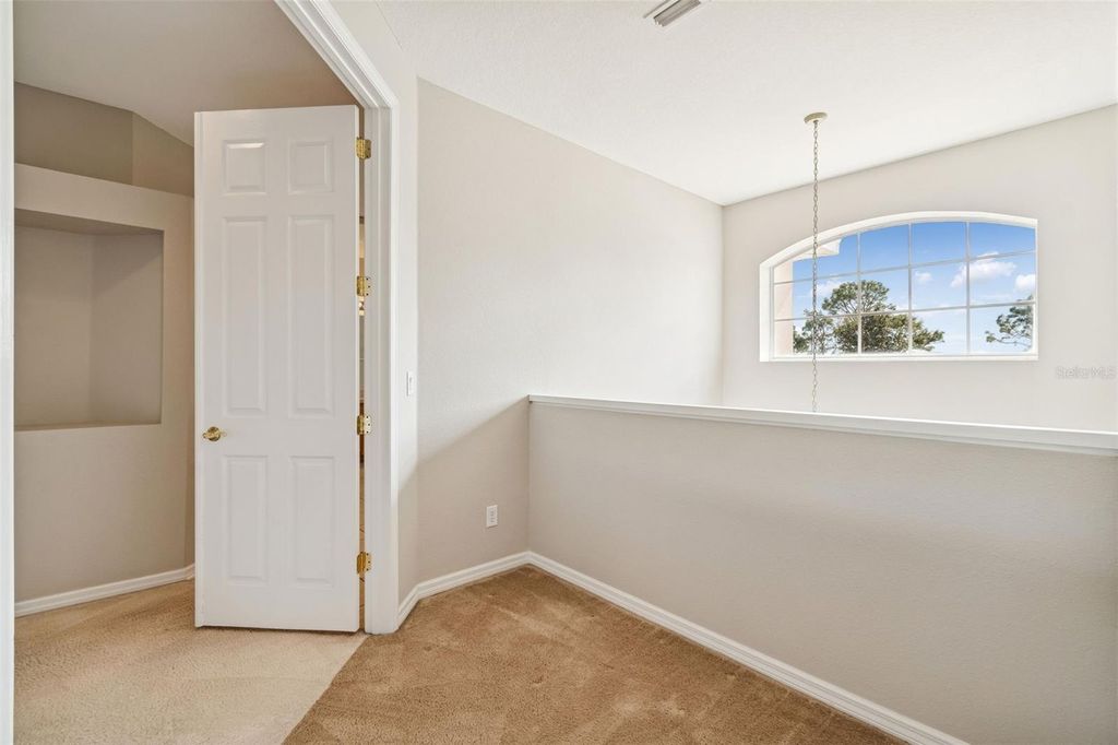 Image 39 of property listing at 12918 DRAKEFIELD DRIVE, Spring Hill, FL 34610