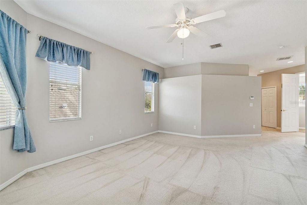 Image 44 of property listing at 12918 DRAKEFIELD DRIVE, Spring Hill, FL 34610