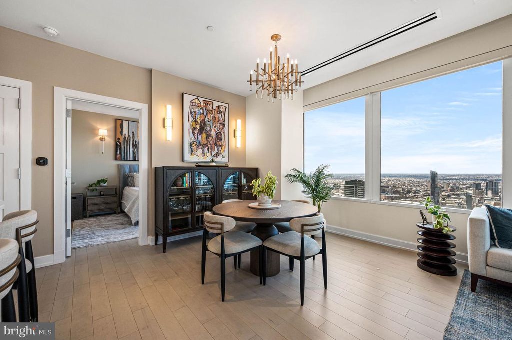 Image 13 of property listing at 50 S 16TH ST #5203, Philadelphia, PA 19102