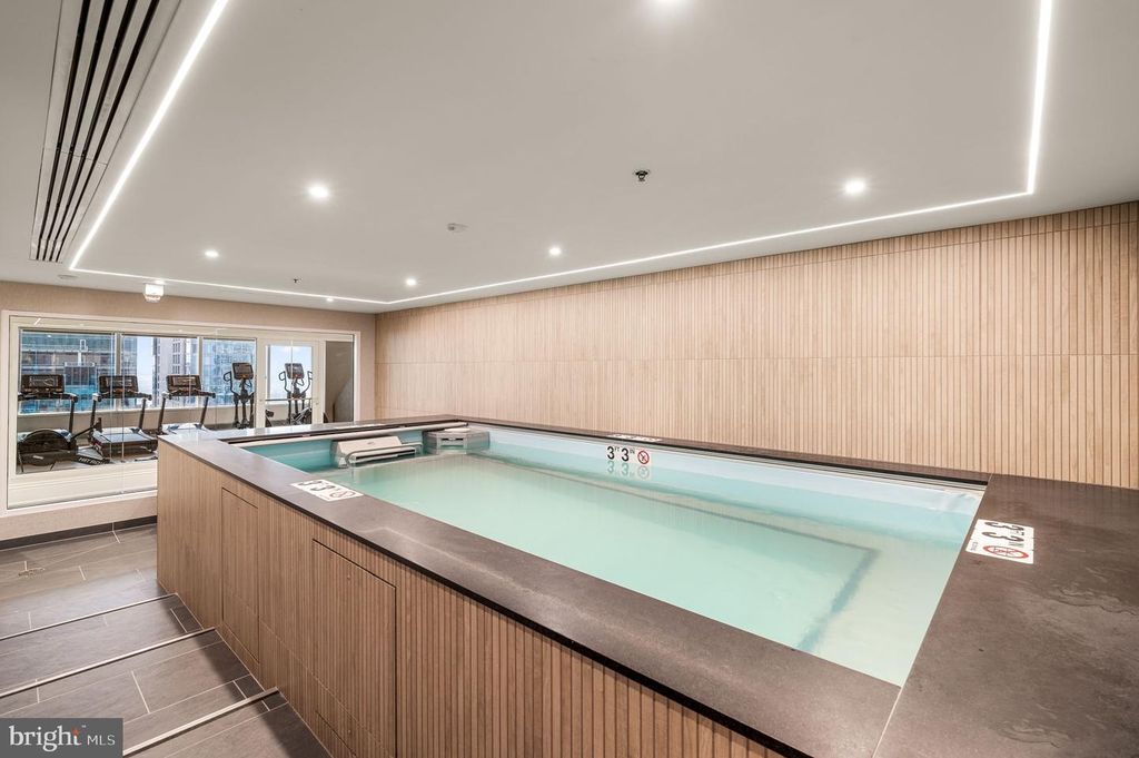 Image 45 of property listing at 50 S 16TH ST #5203, Philadelphia, PA 19102