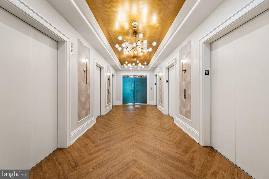 Image 52 of property listing at 50 S 16TH ST #5203, Philadelphia, PA 19102