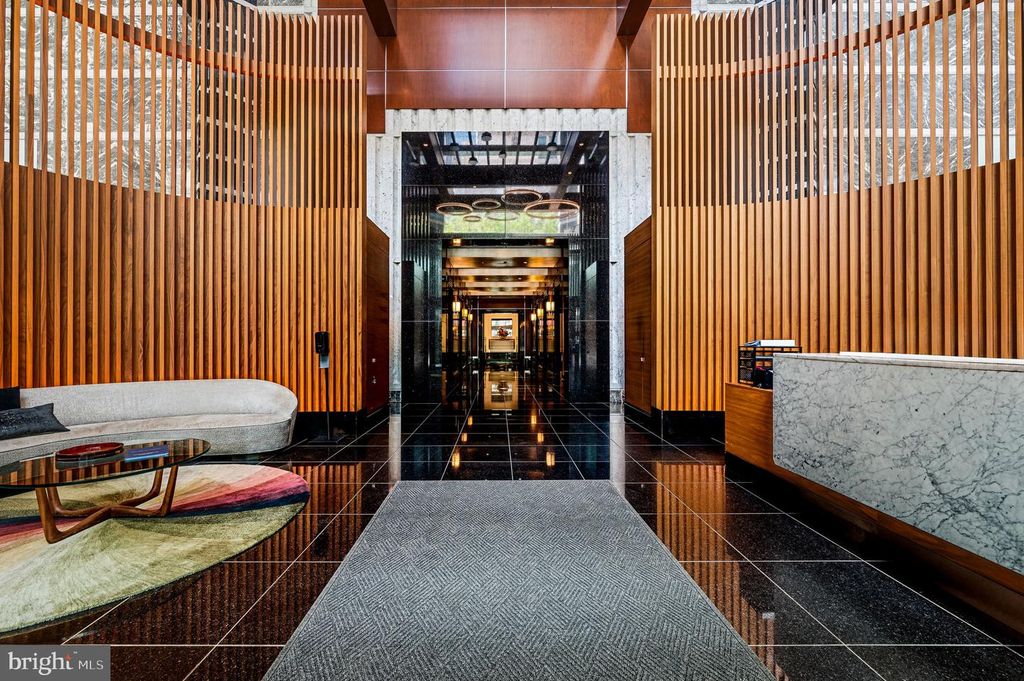 Image 56 of property listing at 50 S 16TH ST #5203, Philadelphia, PA 19102