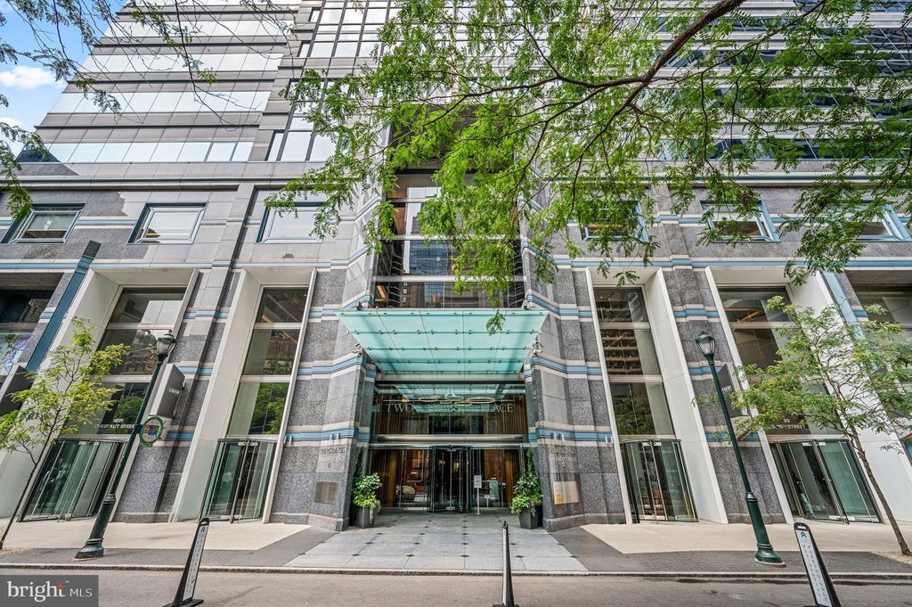 Image 58 of property listing at 50 S 16TH ST #5203, Philadelphia, PA 19102