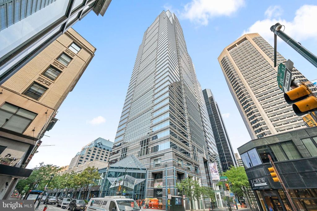 Image 60 of property listing at 50 S 16TH ST #5203, Philadelphia, PA 19102