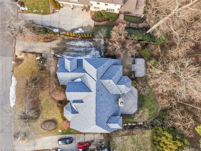 900 Jefferson Wood Lane, Greensboro, NC 27410