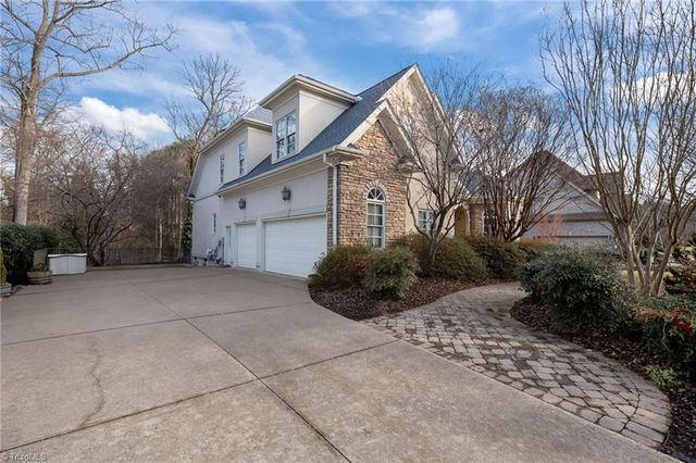 900 Jefferson Wood Lane, Greensboro, NC 27410