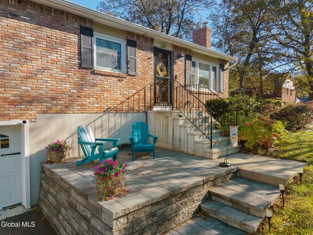 230 Gasner Avenue, Schenectady, NY 12304