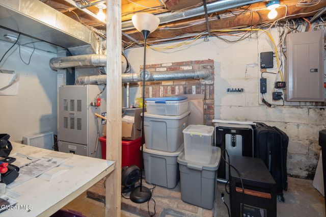 230 Gasner Avenue, Schenectady, NY 12304