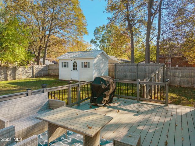 230 Gasner Avenue, Schenectady, NY 12304