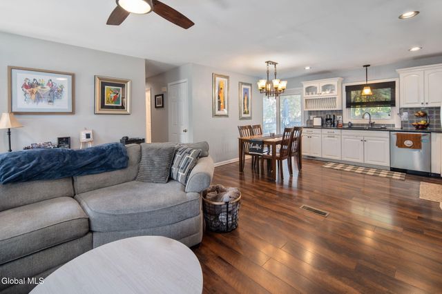 230 Gasner Avenue, Schenectady, NY 12304