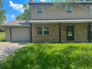 4823 E MEADOW LARK LN A+B, Columbia, MO 65201