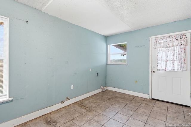 5131 Little Creek, San Antonio, TX 78242