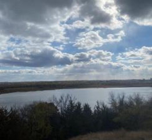 9273 Larimar Trail, Eden Prairie, MN 55347