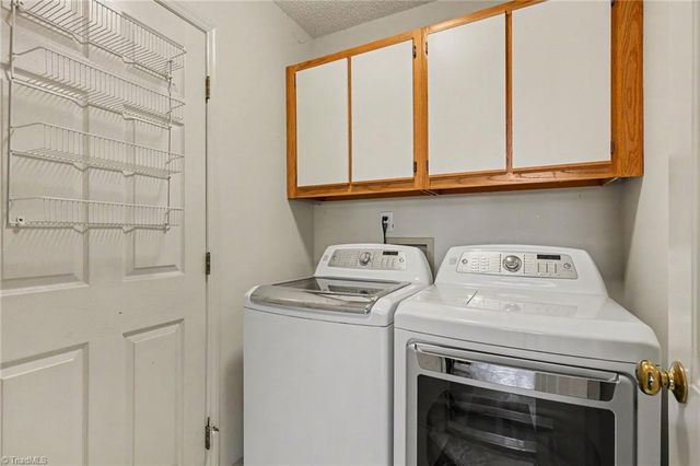 7 Brandywine Circle, Greensboro, NC 27409
