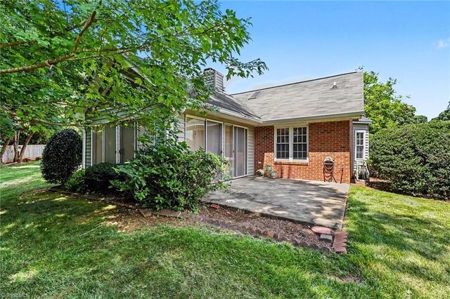 7 Brandywine Circle, Greensboro, NC 27409