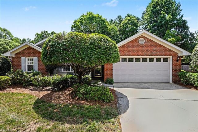 7 Brandywine Circle, Greensboro, NC 27409