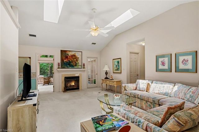 7 Brandywine Circle, Greensboro, NC 27409