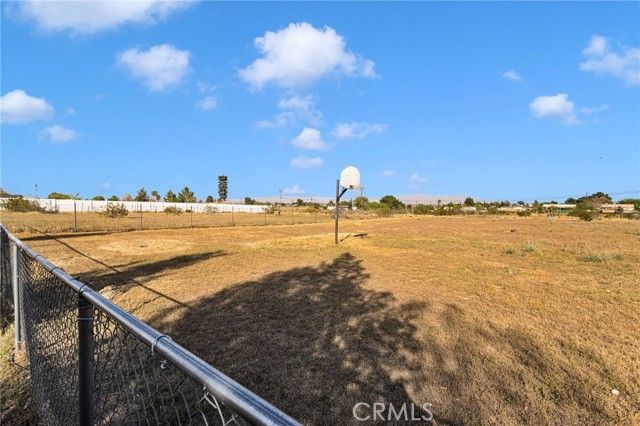 11511 1st Avenue, Hesperia, CA 92345